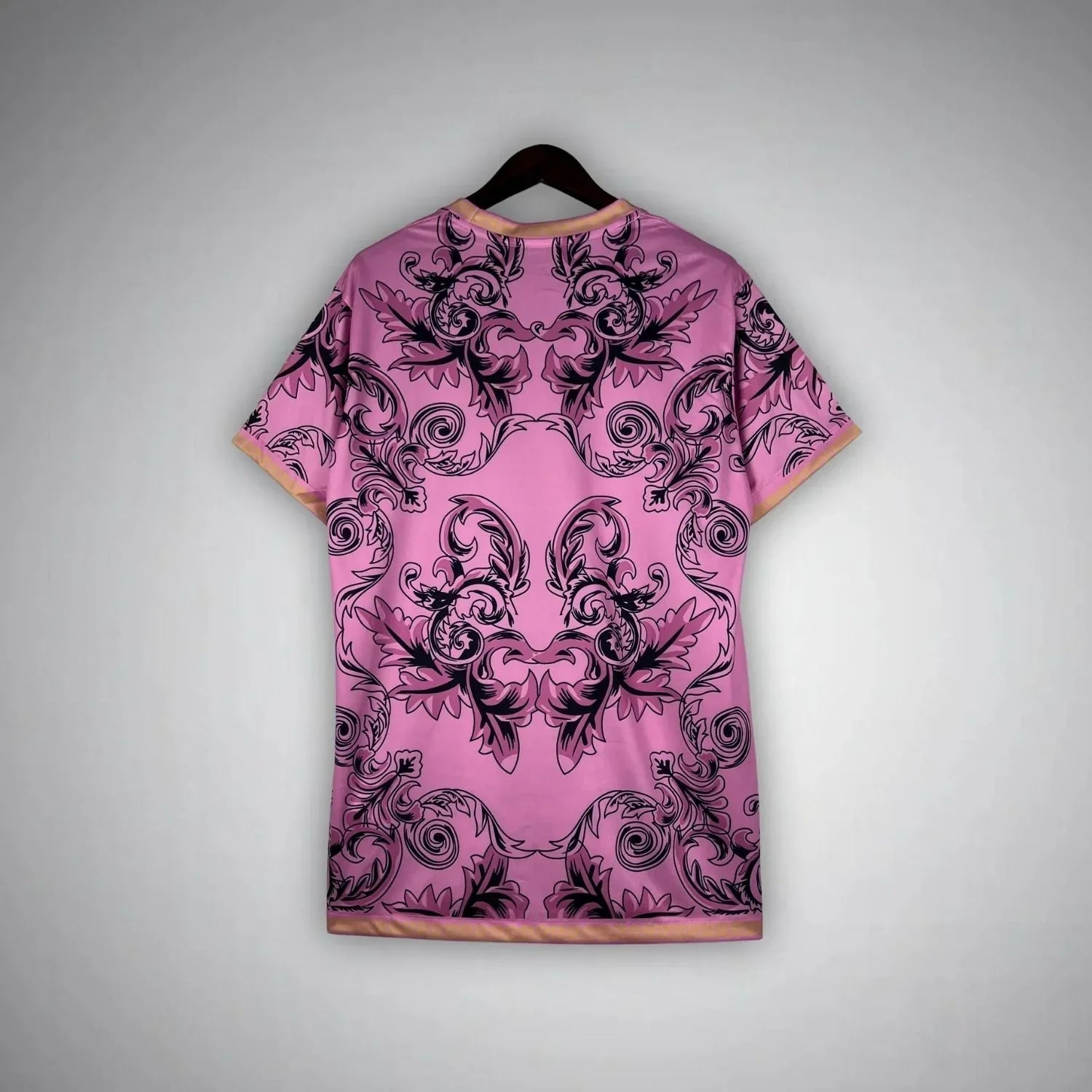 Italy - Limited Concept Versace Pink